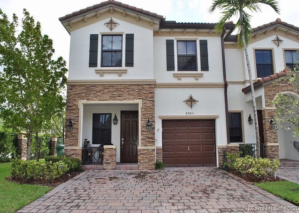 1st image of 8985 NW 98th Ave