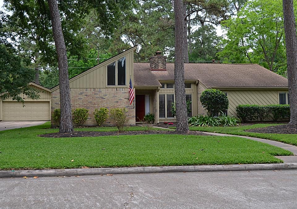 1st image of 1919 Grove Lake Dr