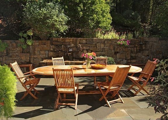 Beautiful Patio off of Kitchen and family room for great outdoor dining 