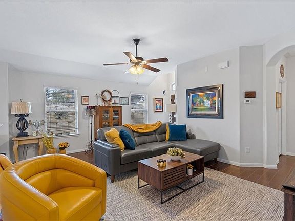 5th image of 100 Pine Island Ln