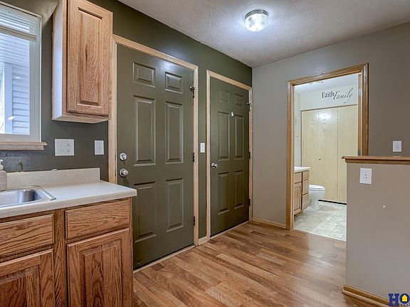 3rd image of 2415 Northline Ct