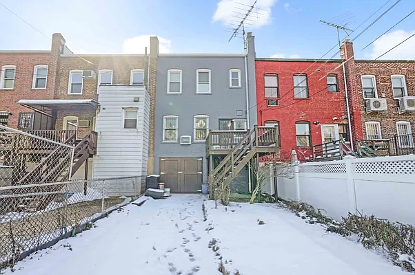 Sold by Mitra Hakimi Realty Group, LLC | media 34