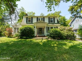 1017 Balltown Rd, Niskayuna, NY 12309