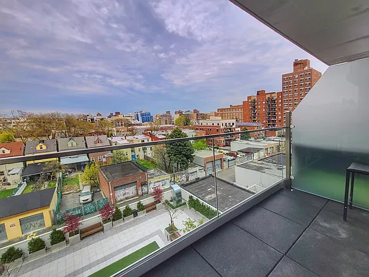 Rented by Modern Spaces | media 12