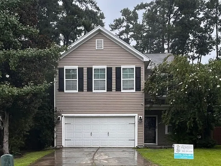 3706 Crescent Way — Photo 1