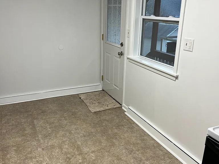Additional area in the kitchen