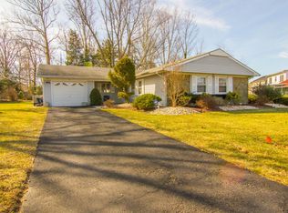 9 Drexel Ln, Aberdeen, NJ 07747