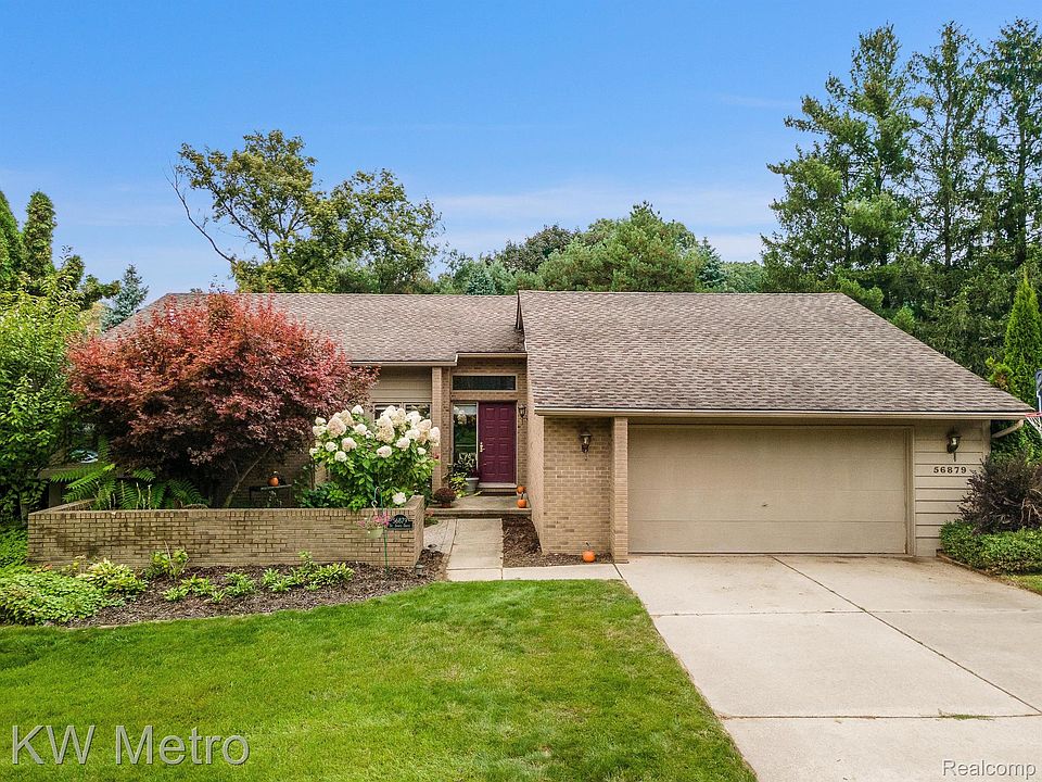 1st image of 56879 Saint James Dr