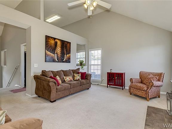 5th image of 2426 Stardust Dr