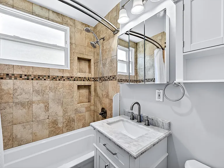 4913 Premiere Ave — Photo 40