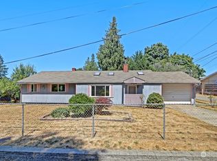 2620 S 138th St, Seatac, WA