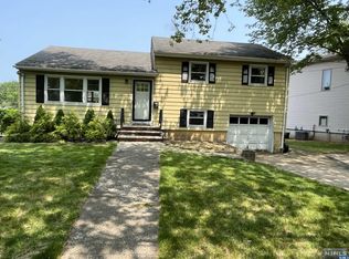 641 Terrace Dr, Paramus, NJ 07652