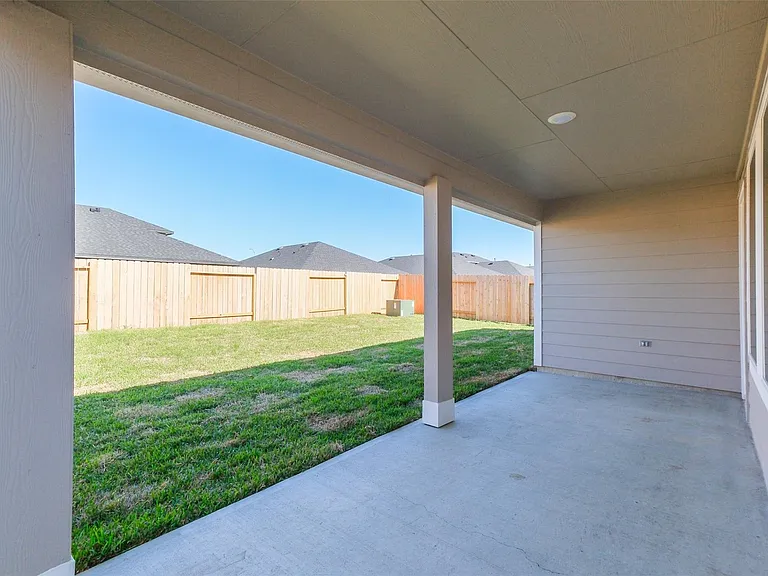 31718 Hallington Hill Ln — Photo 26