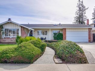 855 Doverton Sq, Mountain View, CA 94040