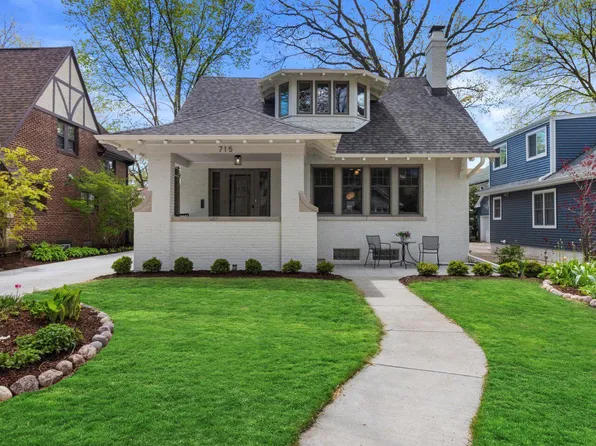 715 East Sylvan AVENUE, Whitefish Bay, WI 53217