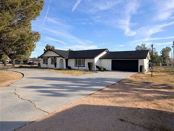 2nd image of 20585 Yucca Loma Rd