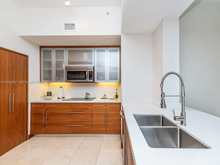 888 Brickell Key Dr #210 — Photo 30