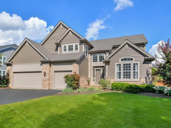 2925 Andrus Dr, West Chicago, IL 60185