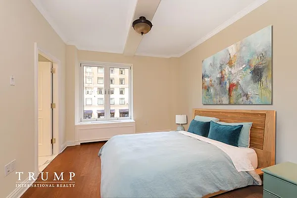 Sold by Trump International Realty | media 3