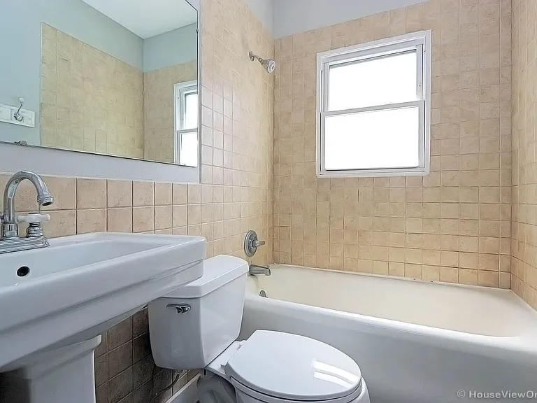 1511 Whitener St — Photo 11