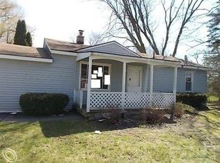 5438 Country Ln, Flint, MI 48506