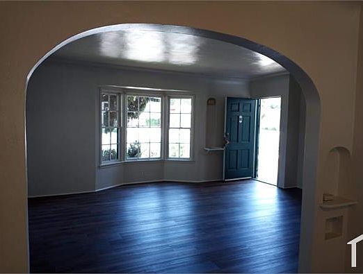 1st image of 1822 N Broadway #1822