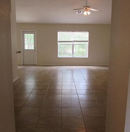 3rd image of 11 Black Willow St