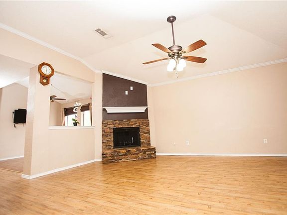 2nd image of 6100 Tidewater Dr