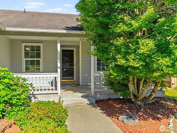 5th image of 1343 Milbanke Drive SE