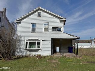 247 Main St, Manns Choice, PA 15550