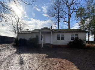 111 Johnson St, Pickens, SC 29671