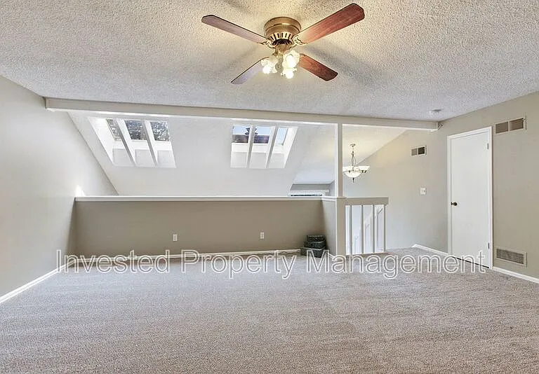 6453 S Havana St #B — Photo 16