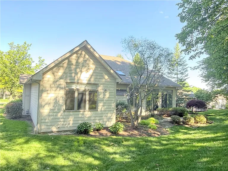 11 Harrington Dr — Photo 29