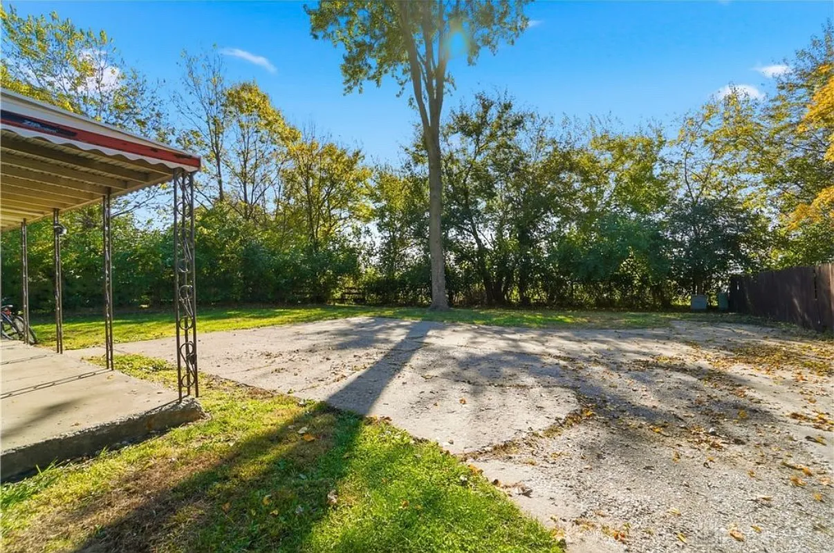 2 bed, 1769 sqft, $1,600 — Photo 4