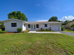 4586 Ellwood Dr, Delray Beach, FL 33445