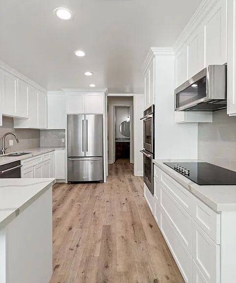 430 N Maple Dr #203 — Photo 26