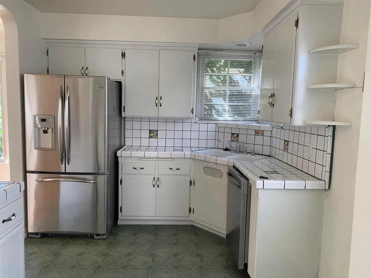 2 bed, 1400 sqft, $3,795 — Photo 1