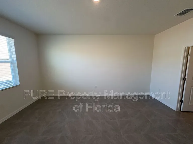 4122 NW 48th Terrace Rd — Photo 26