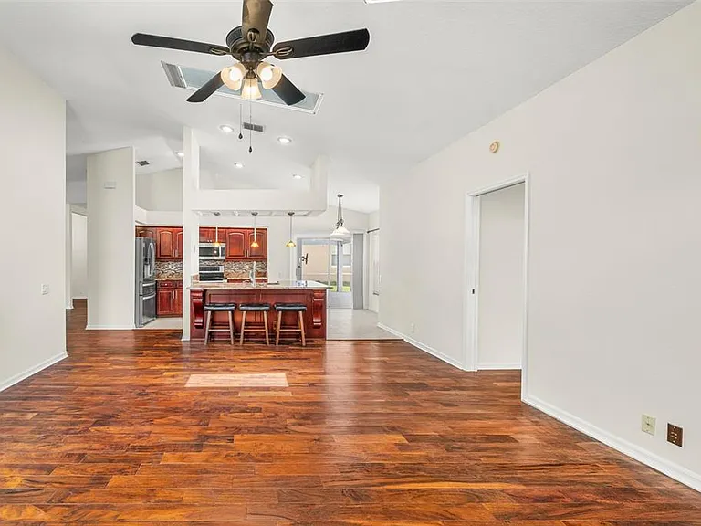 1115 Hounds Run — Photo 13