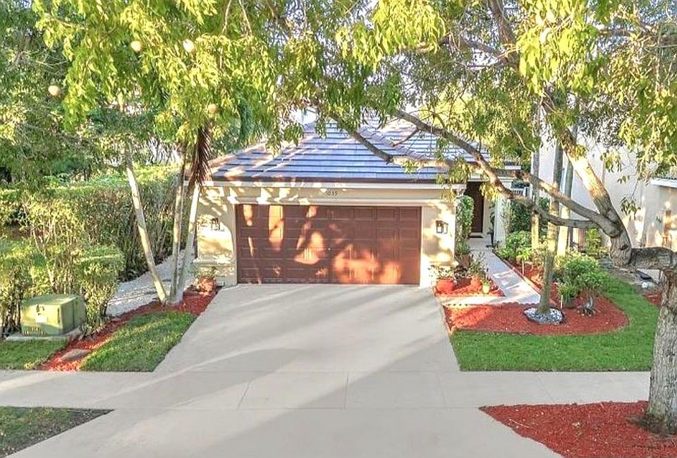 1st image of 1059 Golden Cane Dr