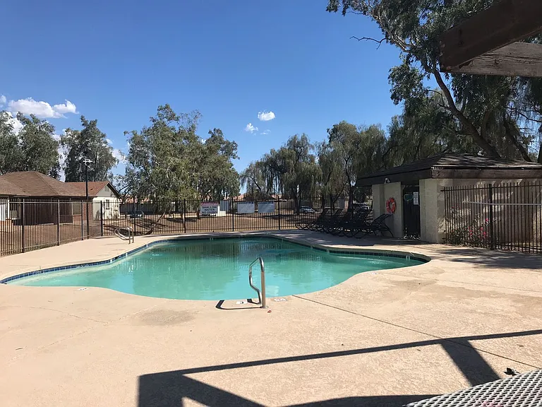 8520 W Palm Ln #1042 — Photo 8
