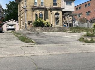 15 Buffalo St, Brantford, ON N3R 1C7