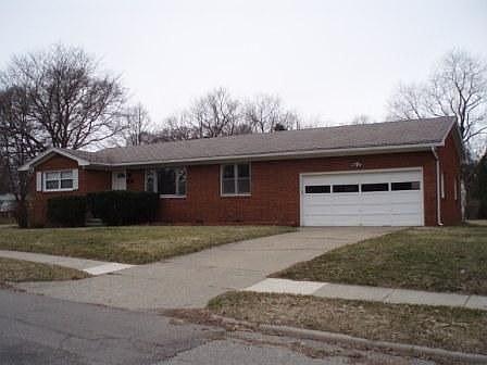 1st image of 1601 Peach St