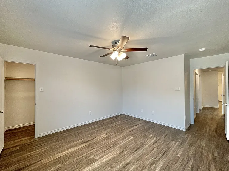 1802 Montell St — Photo 21