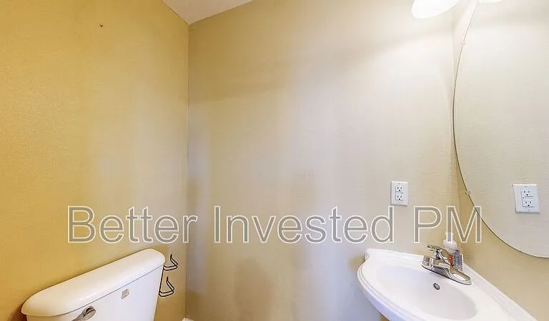 950 Campoy St #207 — Photo 9