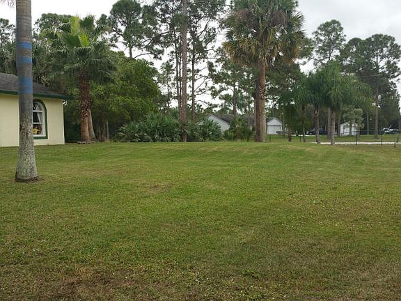 5th image of 8606 Banyan Blvd