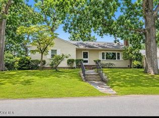 271 Jerome Avenue, Oakhurst, NJ 07755