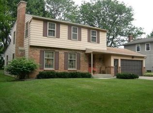 2041 Edgewood Ave SE, Grand Rapids, MI 49546