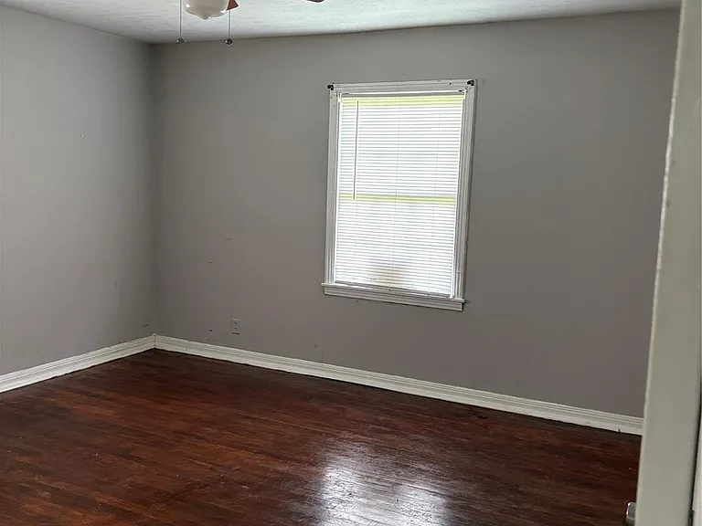 3935 Cosby St — Photo 13