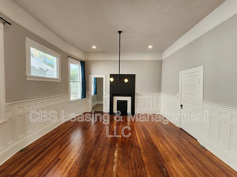2908 10th Ave — Photo 9